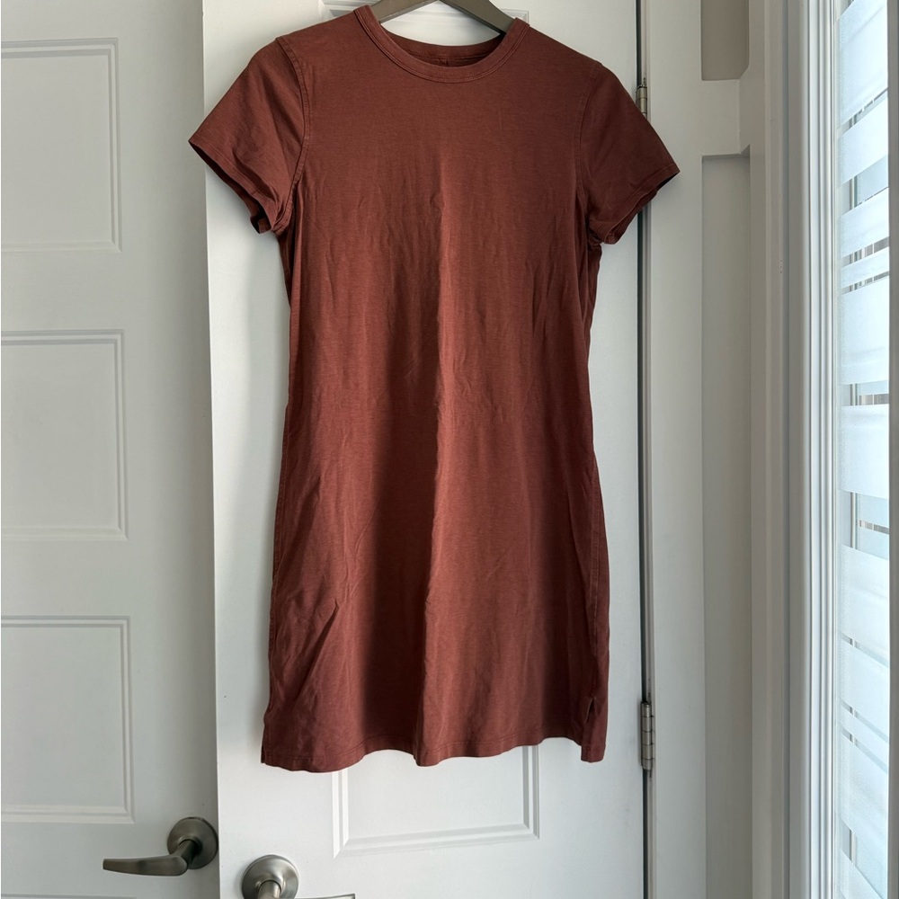 lululemon athletica Rust Brown Midi T-Shirt Dress